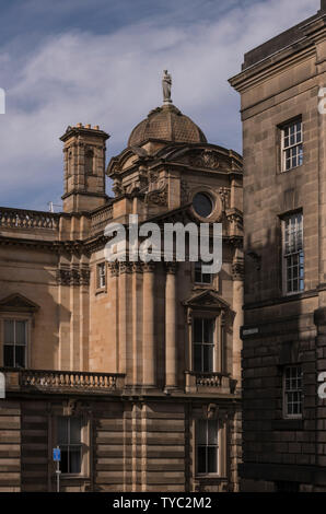 Die Lloyds Banking Group HQ ist ein neoklassizistischer im viktorianischen Stil der Georgianischen Gebäude auf dem Damm, Edinburgh, Schottland neu erstellen Stockfoto