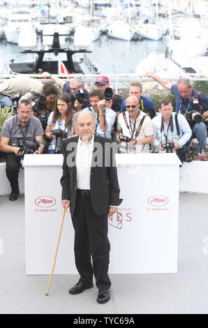 Französischen Schauspieler Jean-louis Trintignant nimmt ein Foto für Happy End während des 70. Filmfestival in Cannes Cannes am 22. Mai 2017. Foto von Rune Hellestad/UPI Stockfoto