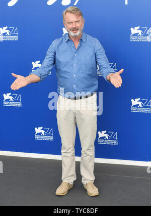 Australische Schauspieler Sam Neill nimmt ein Foto für Sweet Land am 74. Filmfestival von Venedig am Lido, Venedig am 5. September 2017. Foto von Rune Hellestad/UPI Stockfoto