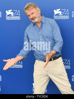 Australische Schauspieler Sam Neill nimmt ein Foto für Sweet Land am 74. Filmfestival von Venedig am Lido, Venedig am 5. September 2017. Foto von Rune Hellestad/UPI Stockfoto