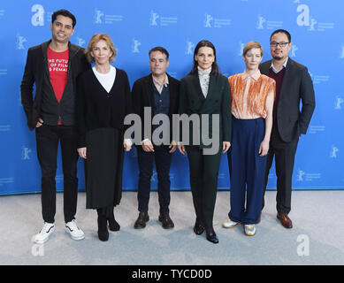 Amerikanische Autor Rajendra Roy, britische Produzent Trudie Styler, der argentinische Regisseur Sebastian Leilo, französische Schauspielerin Juliette Bionoche, deutsche Schauspielerin Sandra Hueller und Amerikanische Filmkritiker Justin Chang nehmen an der Internationalen Jury foto Anruf bei der 69. Berlinale am 7. Februar 2019. Foto von Rune Hellestad/UPI Stockfoto