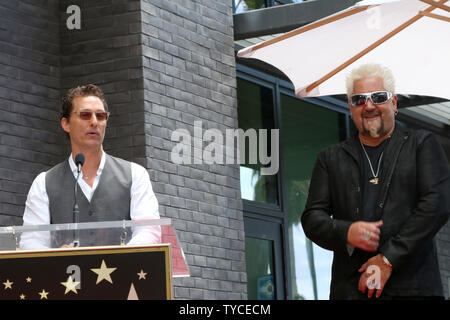 Guy Fieri Star Zeremonie auf dem Hollywood Walk of Fame am 22. Mai 2019 in Los Angeles, CA Mit: Matthew McConaughey Wo: Los Angeles, Kalifornien, Vereinigte Staaten, wenn: 22. Mai 2019 Credit: Nicky Nelson/WENN.com Stockfoto