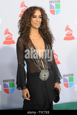 Sänger Rosario Flores kommt an der 11. jährlichen Latin Grammy Awards in Las Vegas, Nevada am 11. November 2010. UPI/Jim Ruymen Stockfoto