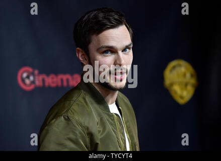 Schauspieler Nicholas Hoult nimmt an Warner Bros. Pictures' Das große Bild, eine exklusive Präsentation im Caesars Palace während CinemaCon, die offizielle Konvention der Nationalen Vereinigung der Theater Inhaber, in Las Vegas, Nevada am 21. April 2015. UPI/David Becker Stockfoto