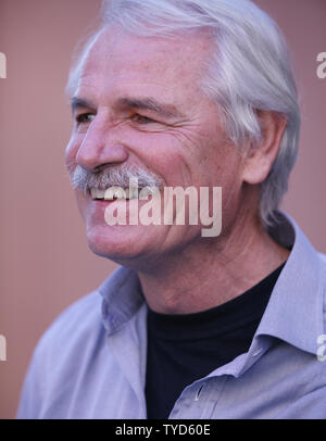 Fotograf und Filmemacher Yann Arthus-Bertrand kommt für einen Fotoauftrag während der Marrakech International Film Festival in Marrakesch am 6. Dezember 2009. UPI/David Silpa Stockfoto