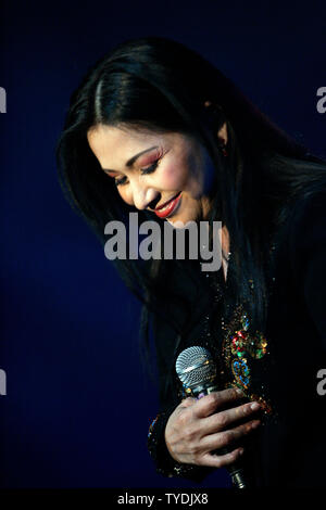 Mexikanische superstar Ana Gabriel führt in Konzert im Seminole Hard Rock Hotel und Kasino in Hollywood, Florida am 17. Mai 2006. (UPI Foto/Michael Busch) Stockfoto