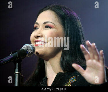 Mexikanische superstar Ana Gabriel führt in Konzert im Seminole Hard Rock Hotel und Kasino in Hollywood, Florida am 17. Mai 2006. (UPI Foto/Michael Busch) Stockfoto