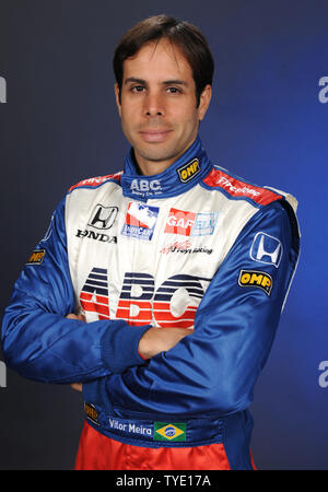 Vitor Meira von Brasilien beteiligt sich an der Indy Racing League Media Day bei Homestead-Miami Speedway in Homestead, Florida am 24. Februar 2009. (UPI Foto/Larry Marano) Stockfoto