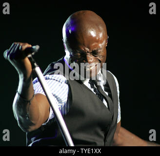 Dichtung führt im Konzert im Fillmore Miami Beach an der Jackie Gleason Theater in Miami Beach am 22. April 2009. (UPI Foto/Michael Busch) Stockfoto