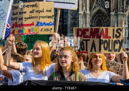 Demonstration der Schüler und Jugendlichen, Freitags für die Zukunft, 24. Mai 2019, Köln, Nordrhein-Westfalen, Deutschland Stockfoto