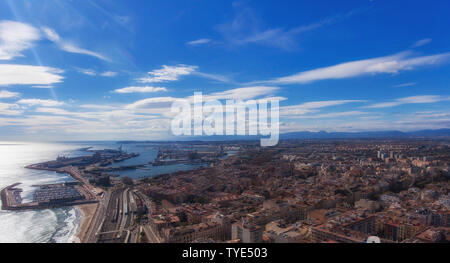 Blick auf die Marina und den Hafen von Tarragona. Katalonien, Spanien. Stockfoto