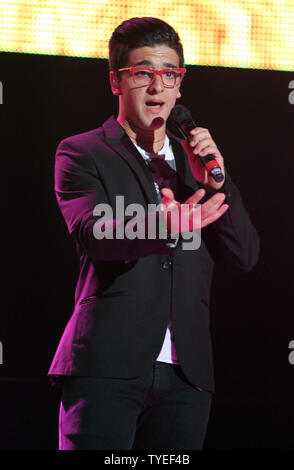 Piero Barone mit Il Volo führt im Fillmore in Miami Beach am 12. September 2012. UPI/Michael Busch Stockfoto