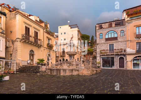 Piazza Duomo in Taormina, Sizilien, Italien Stockfoto