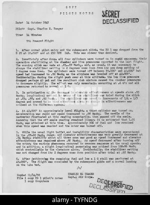 Der Pilot Notizen aus der Neunten Motorflug der XS-1; Umfang und Inhalt: Flug Noten von Captain Charles Yeager zum ersten Überschallflug. Yeager flog die XS-1, eine experimentelle Flugzeuge auf muroc Flugplatz geprüft wird, in der kalifornischen Wüste. Stockfoto