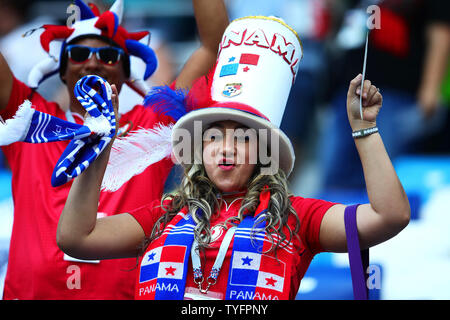 Eine Panama Lüfter unterstützt Ihr Team bei der FIFA WM 2018 Gruppe G Match im Stadion in Nischni Nowgorod Nischni Nowgorod, Russland am 24. Juni 2018. Foto von Chris Brunskill/UPI Stockfoto