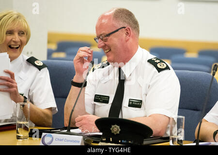 Ausgehende PSNI Polizeichef Sir George Hamilton während seiner letzten Tagung des Northern Ireland Policing Board in Belfast. Stockfoto