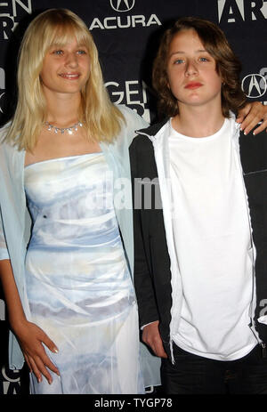 Schauspieler Carly Schroeder und Rory Culkin (rechts) pose am 12.August 2004 New York Premiere ihres Films "Mean Creek" (UPI Foto/Ezio Petersen) Stockfoto