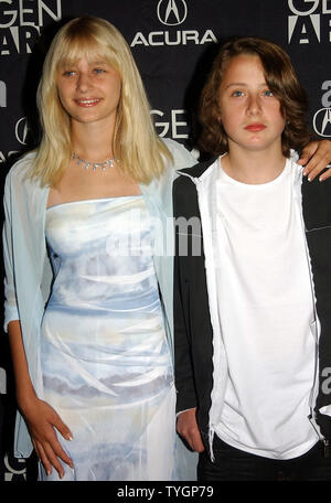 Schauspieler Carly Schroeder und Rory Culkin (rechts) pose am 12.August 2004 New York Premiere ihres Films "Mean Creek" (UPI Foto/Ezio Petersen) Stockfoto