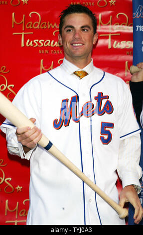 New York Mets" David Wright, Spieler der ersten Met in Wachs verewigt zu werden, kommt bei Madame Tussauds in New York am 10. April 2007. (UPI Foto/Laura Cavanaugh) Stockfoto