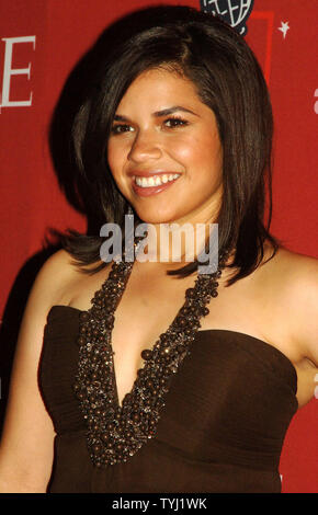 Hauptdarstellerin America Ferrera aus der TV-Serie "Ugly Betty" besucht das Time Magazine zu den 100 einflussreichsten Menschen Gala im Time Warner Center in New York City am 8. Mai 2007. (UPI Foto/Ezio Petersen) Stockfoto