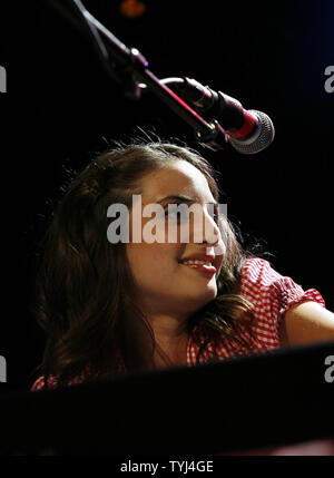 Alexa Ray Joel führt an der Bowery Ballroom in New York City am 14. Juli 2007. Sie ist die Tochter von Sänger und Songwriter Billy Joel und Model Christie Brinkley. (UPI Foto/John angelillo) Stockfoto