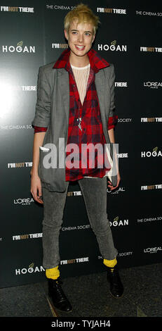 Agyness Deyn kommt für die Premiere von "Ich bin nicht da" an der Chelsea Theater in New York am 13. November 2007. (UPI Foto/Laura Cavanaugh) Stockfoto