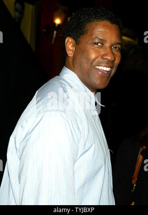 Denzel Washington kommt bei der Premiere von "Der große Diskutanten' an der Ziegfeld Theater in New York am 19. Dezember 2007. (UPI Foto/Laura Cavanaugh) Stockfoto