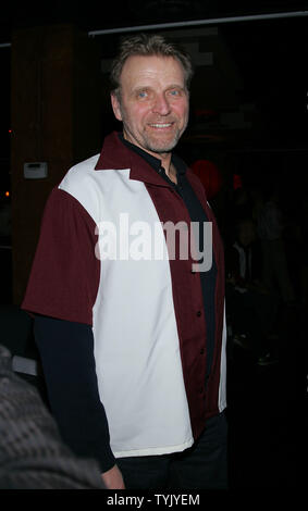 David Rasche nimmt Teil an der 22. jährlichen All-Star Bowling das zweite Bühne Theater Klassiker an Lucky Strike Lanes und Lounge in New York am 2. Februar 2009. (UPI Foto/Laura Cavanaugh) Stockfoto