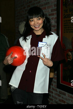 Irina Pantaeva nimmt Teil an der 22. jährlichen All-Star Bowling das zweite Bühne Theater Klassiker an Lucky Strike Lanes und Lounge in New York am 2. Februar 2009. (UPI Foto/Laura Cavanaugh) Stockfoto