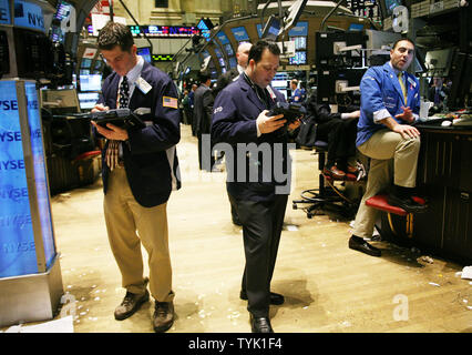 Der Handel erfolgt auf dem Boden der New Yorker Börse nach Stocks für die vierte gerade Tag am 13. März 2009 in New York City stieg. Die vier Tag Rallye hob den Dow fast zehn Prozent. (UPI Foto/Monika Graff) Stockfoto