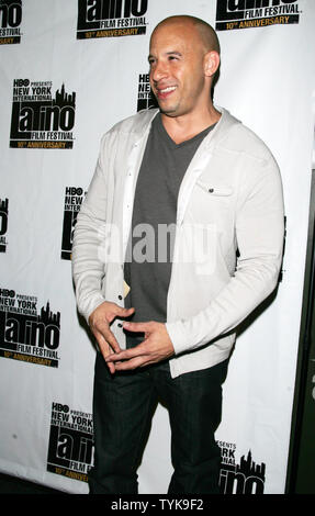 Vin Diesel kommt für den 10. Jahrestag der New York International Latino Film Festival Premiere von "Fast & Furious" / "Los Bandoleros" an der Schule für Bildende Kunst Theater in New York am 29. Juli 2009. (UPI Foto/Laura Cavanaugh) Stockfoto