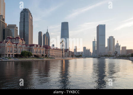 Tianjin jinwan PLAZA, Tianjin, Jiefang Brücke Stockfoto