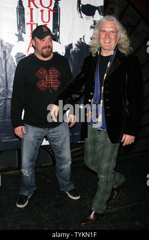 Billy Connolly und Regisseur Troy Duffy besuchen die Party zum 10jährigen Jubiläum von "The Boondock Saints' und DVD-Veröffentlichung von "The Boondock Saints II: All Saints Day" an der Webster Hall in New York am 9. März 2010. UPI/Laura Cavanaugh Stockfoto