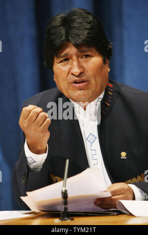 Boliviens Präsident Evo Morales spricht während einer Pressekonferenz im Rahmen der Millennium Development Goals der Vereinten Nationen am 21. September 2010 in New York. UPI/Monika Graff Stockfoto