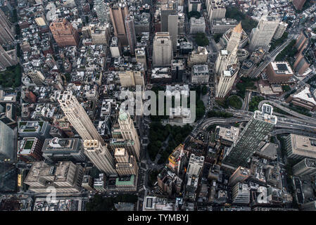 Blick auf NY Wahrzeichen von Hubschrauber Tour Stockfoto