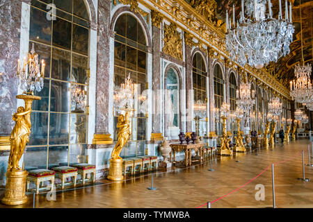 VERSAILLES, Frankreich - 14. Februar 2018: Spiegelsaal im Schloss von Versailles Stockfoto