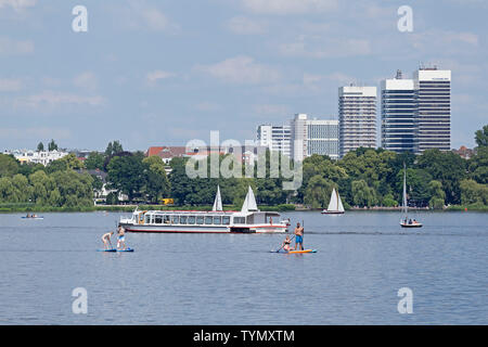 Die Schifffahrt auf der Alster, Hamburg, Deutschland Stockfoto