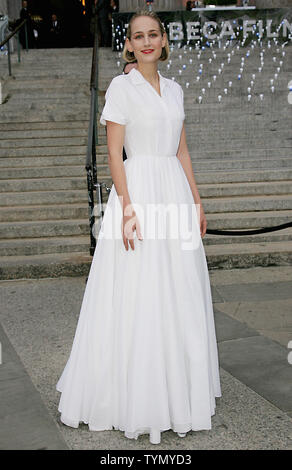 Leelee Sobieski kommt für die Vanity Fair Partei an der State Supreme Court Gebäude, in dem das Starten des Tribeca Film Festival am 17. April 2012 in New York City. UPI/Monika Graff. Stockfoto