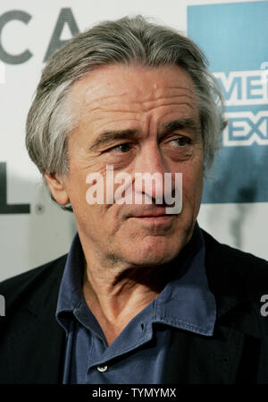 Robert DeNiro besucht die '100 Jahre Universal, "Teil des Tribeca Vorträge: Director's-Serie, die er in teilnehmen werden während des Tribeca Film Festival im Stadtteil Manhattan Community College am 19. April 2012 in New York City. UPI/Monika Graff. Stockfoto