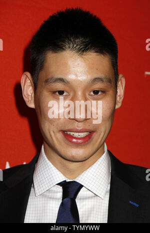 Jeremy Lin kommt für die Zeit 100 Gala im Frederick S. Rose Hall im Lincoln Center in New York am 24. April 2012. UPI/Laura Cavanaugh Stockfoto