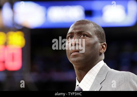 Utah Jazz Head Coach Tyrone Corbin steht auf dem Hof in der ersten Hälfte gegen die New York Knicks im Madison Square Garden in New York City am 7. März 2014. UPI/John angelillo Stockfoto