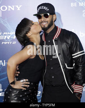 Alicia Keys und Swizz Beatz ankommen auf dem roten Teppich an der erstaunliche Spider-Man 2 Premiere auf der Ziegfeld Theater in New York City am 24. April 2014. UPI/John angelillo Stockfoto