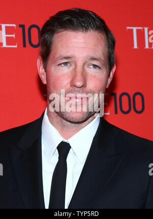 Ed Burns kommt auf dem roten Teppich an der Zeit 100 Gala bei Jazz at Lincoln Center am 29. April 2014 in New York City. UPI/Monika Graff Stockfoto