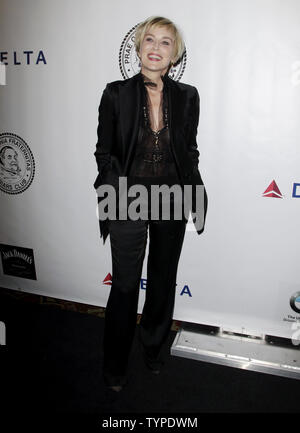 Sharon Stone kommt auf dem roten Teppich an der Brüder Grundlage Gala zu Ehren Robert De Niro und Carlos Slim im Waldorf Astoria in New York City am 7. Oktober 2014. UPI/John angelillo Stockfoto