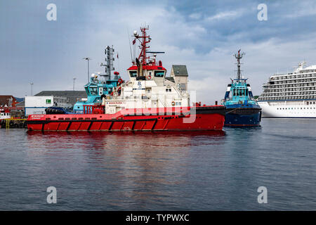 Schlepper BB Worker, Vivax und Silex günstig bei Tollbodkaien Kai, in den Hafen von Bergen, Norwegen. Stockfoto