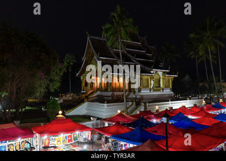 LUANG PRABANG, LAOS - MÄRZ 2019; Haw Pha Bang Tempel Stockfoto