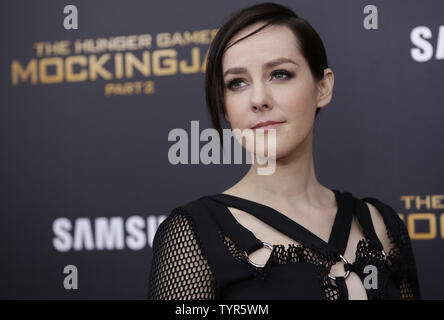 Jena Malone kommt auf dem roten Teppich in der 'Hunger Games: mockingjay - Teil 2" New York Premiere bei AMC Loews Lincoln Square 13 Theater am 18. November 2015 in New York City. Foto von John angelillo/UPI Stockfoto