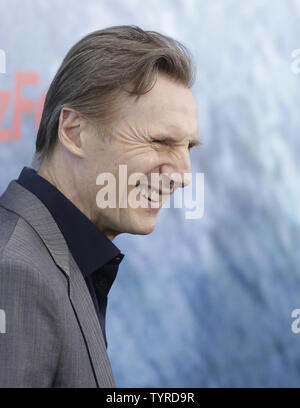 Liam Neeson kommt auf dem roten Teppich an den Untiefen Weltpremiere auf AMC Loews Lincoln Square am 21. Juni 2016 in New York City. Foto von John angelillo/UPI Stockfoto