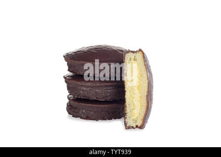 Stapel von Schokolade Schwamm Kuchen mit Pudding sahne Füllung Stockfoto