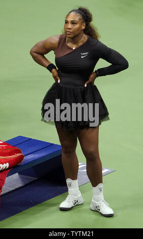 Serena Williams aus den Vereinigten Staaten reagiert nach dem Verlust zu Noomi Osaka in Japan in der Woman's Singles Finale in Arthur Ashe Stadium um die 2018 US Open Tennis Championships am USTA Billie Jean King National Tennis Center in New York City am 8. September 2018. Foto von Ray Stubblebine/UPI Stockfoto